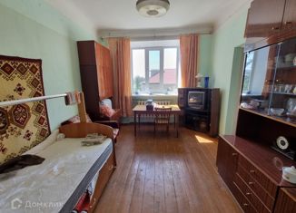 Продается двухкомнатная квартира, 44 м2, Свердловская область, улица 40 Лет Октября, 20