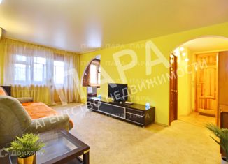 Сдается в аренду трехкомнатная квартира, 62 м2, Самара, улица Тухачевского, 247, метро Московская