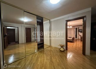 Продажа 2-комнатной квартиры, 87.9 м2, Ессентуки, улица Нелюбина, 25