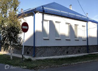 Продам дом, 155 м2, Моздок, площадь 50 лет Октября, 18