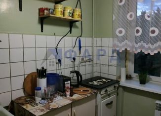 Продам 3-комнатную квартиру, 60 м2, поселок Нефтебаза, Центральная улица, 3