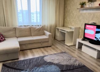 Продам 2-ком. квартиру, 65 м2, Калининград, улица Виктора Денисова, 26, Ленинградский район
