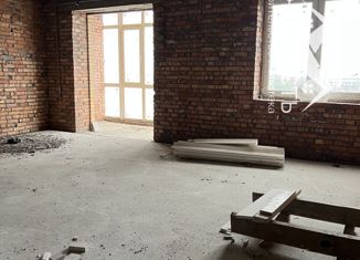 Продам трехкомнатную квартиру, 111 м2, Беслан, улица имени Заура Джибилова, 19
