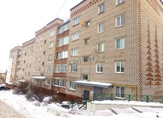 Продаю 1-комнатную квартиру, 32 м2, Соликамск, улица Коминтерна, 13