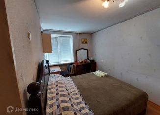 Продаю 2-ком. квартиру, 35 м2, Симферополь, улица Лизы Чайкиной, 3, Киевский район