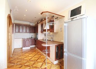 Сдается 3-комнатная квартира, 95 м2, Санкт-Петербург, Торжковская улица, 1к2, муниципальный округ Чёрная Речка