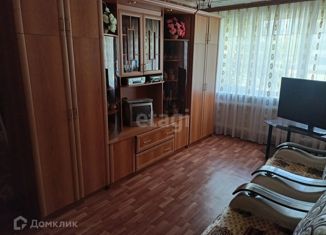 Продается трехкомнатная квартира, 61 м2, село Александровка, улица Долганова, 4