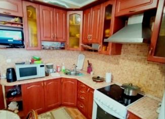 Продается 2-комнатная квартира, 64.5 м2, Белгородская область, микрорайон Космос, 12