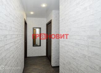 Продается двухкомнатная квартира, 47.8 м2, Новосибирск, улица Динамовцев, 9, Советский район