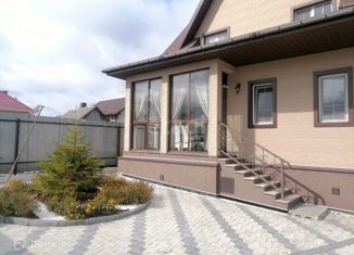 Продается дом, 170 м2, Артём, площадь Ленина