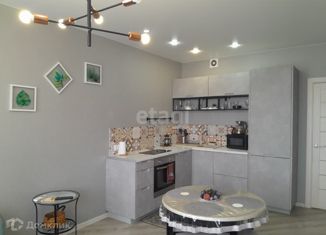 Продам 2-ком. квартиру, 62.5 м2, Горячий Ключ, улица Бабушкина, 36