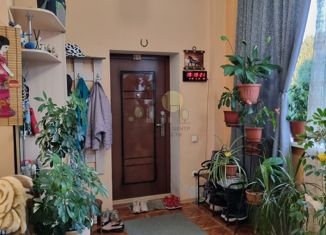 Продается двухкомнатная квартира, 60 м2, рабочий поселок Маркова, Сибирская улица, 6