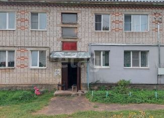 Продам 2-комнатную квартиру, 45.9 м2, деревня Красный Бор, деревня Красный Бор, 16