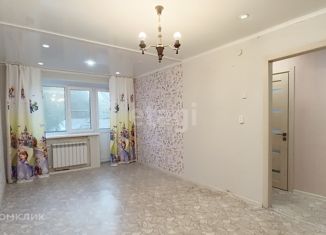 1-ком. квартира на продажу, 30.5 м2, Пласт, улица Строителей, 11