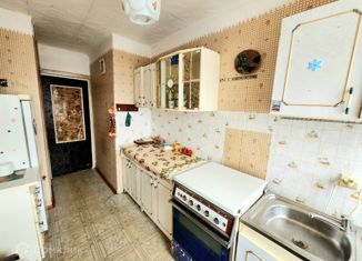 Продаю 2-комнатную квартиру, 46.2 м2, деревня Красный Бор, деревня Красный Бор, 17