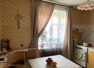 Продам 4-комнатную квартиру, 91.2 м2, Чебоксары, проспект Максима Горького, 13/22