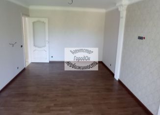 Продам 3-комнатную квартиру, 68 м2, Саки, Советская улица, 33