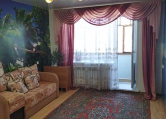 Продаю 2-комнатную квартиру, 52 м2, посёлок городского типа Медведево, улица Горького, 3