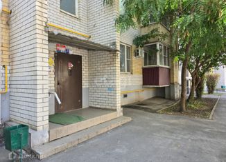 Продам 1-комнатную квартиру, 31.5 м2, Таганрог, улица Адмирала Крюйса, 23/1, ЖК Солнечный Берег