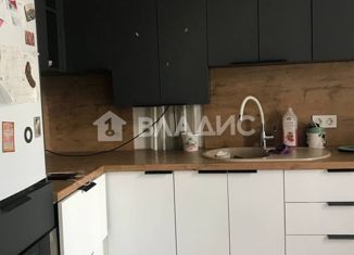 Продам 3-комнатную квартиру, 90 м2, Калининград, улица Михаила Светлова, 28А, Ленинградский район