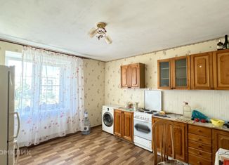 Продажа 2-ком. квартиры, 70.1 м2, Волгоград, Днестровская улица, 12