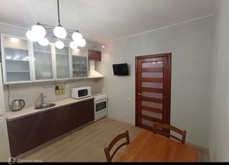 Продаю 3-ком. квартиру, 95 м2, Старый Оскол, микрорайон Степной, 6