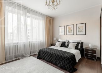 Сдаю в аренду 2-ком. квартиру, 95 м2, Москва, Лесная улица, 4с1