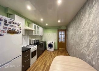 Продаю 3-ком. квартиру, 71.3 м2, Вологда, микрорайон Прилуки, улица Строителей, 8Б