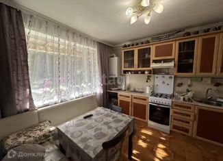 Продается 4-ком. квартира, 64.6 м2, Боровичи, Новоселецкий переулок, 1