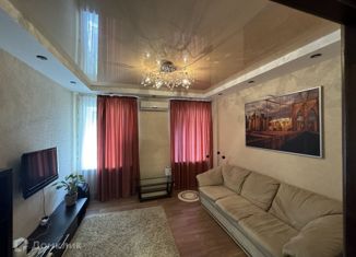 Продам 2-комнатную квартиру, 50 м2, Нижний Новгород, улица Челюскинцев, 2