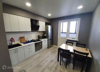 Продается 1-комнатная квартира, 42 м2, поселок Южный, Екатерининская улица, 1к1