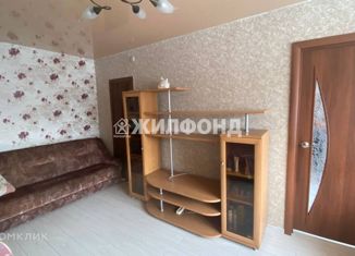 Продается трехкомнатная квартира, 55 м2, поселок городского типа Новый Городок, Гражданская улица, 9