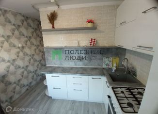 Продается 2-комнатная квартира, 42.8 м2, Ижевск, Южный жилой район, Удмуртская улица, 202