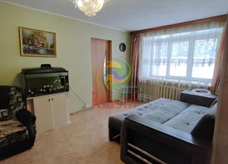 Продается 3-ком. квартира, 55 м2, Кохма, улица Дзержинского, 1