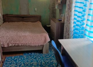 Продаю 2-ком. квартиру, 40 м2, Армянск, улица Гайдара, 2