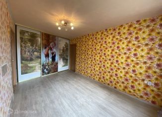 Продажа 4-ком. квартиры, 61.1 м2, Мурманск, улица Аскольдовцев, 27