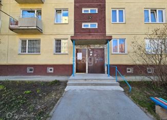 Продажа 2-комнатной квартиры, 42.5 м2, Новосибирская область, Лунная улица, 4