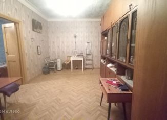 Продаю 2-ком. квартиру, 38 м2, Волгоград, Гродненская улица, 4, район Дар-Гора