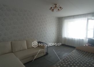 Продается двухкомнатная квартира, 45 м2, Копейск, Театральная улица, 6А