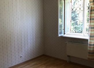 Продам трехкомнатную квартиру, 111 м2, Белгородская область, микрорайон Космос, 1В