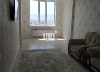 Сдаю 2-комнатную квартиру, 78 м2, Махачкала, проспект Насрутдинова, 272Е