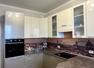 Продажа трехкомнатной квартиры, 77.6 м2, городской посёлок Янино-1, Ясная улица, 11к6