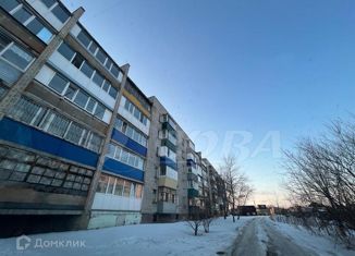 Продаю 2-ком. квартиру, 49 м2, Курган, улица Отдыха, 8, жилой район Северный