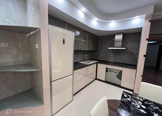 Продается 3-комнатная квартира, 87.7 м2, Ставрополь, улица Матросова, 65Ак1, микрорайон № 26