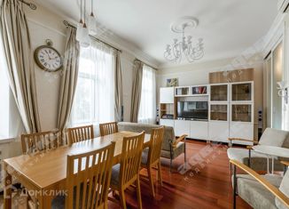 Продается 2-ком. квартира, 92.4 м2, Санкт-Петербург, Большая Посадская улица, 18