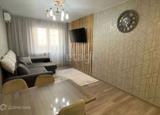 Продажа 2-ком. квартиры, 60 м2, Краснодарский край, улица Григория Пономаренко, 43