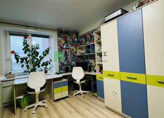 Продаю двухкомнатную квартиру, 55.3 м2, Ижевск, улица А.Н. Сабурова, 17, Восточный жилой район