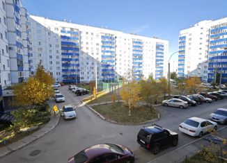 Продается 2-комнатная квартира, 62.7 м2, Магнитогорск, улица Зелёный Лог, 35/1