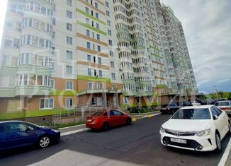 Сдается в аренду однокомнатная квартира, 38 м2, Курск, проспект Анатолия Дериглазова, 85