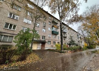 Продам 2-ком. квартиру, 43.3 м2, Кимры, улица Володарского, 53